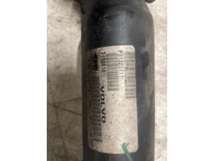 Gebruikte Aandrijfas rechts-voor Volvo XC60 I (DZ) 2.0 T5 16V Prijs € 200,00 Margeregeling aangeboden door Autodemontage van de Laar