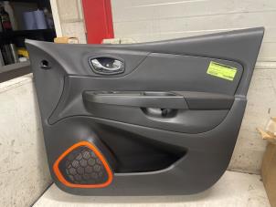 Gebruikte Deurbekleding 4Deurs rechts-voor Renault Captur (2R) 1.2 TCE 16V EDC Prijs € 50,00 Margeregeling aangeboden door Autodemontage van de Laar