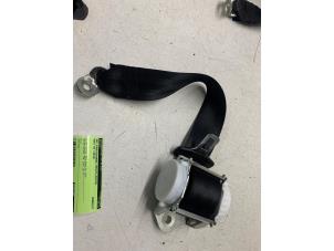 Gebruikte Veiligheidsgordel rechts-achter Audi A3 Sportback (8PA) 1.4 TFSI 16V Prijs op aanvraag aangeboden door Autodemontage van de Laar