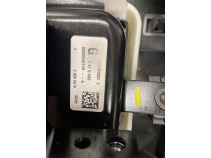 Gebruikte Module + Airbag Set Renault Captur (2R) 1.2 TCE 16V EDC Prijs op aanvraag aangeboden door Autodemontage van de Laar