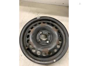 Gebruikte Velg Opel Karl 1.0 12V Prijs op aanvraag aangeboden door Autodemontage van de Laar