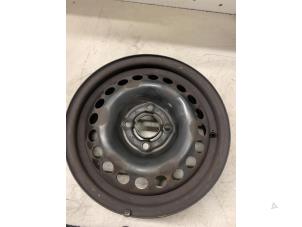 Gebruikte Velg Opel Karl 1.0 12V Prijs op aanvraag aangeboden door Autodemontage van de Laar