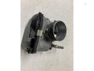 Gebruikte Gasklephuis Peugeot 108 1.0 12V VVT-i Prijs € 30,00 Margeregeling aangeboden door Autodemontage van de Laar