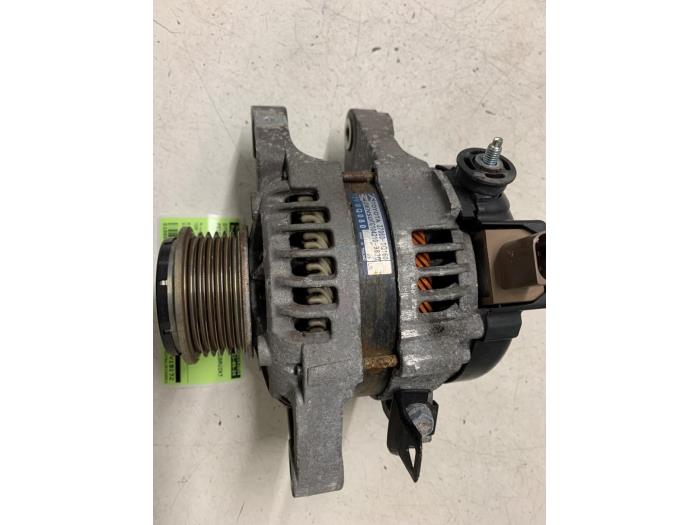 Dynamo van een Peugeot 108 1.0 12V VVT-i 2019