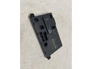 Gebruikte Deur module Mercedes E Combi (S211) 2.6 E-240 V6 18V Prijs € 50,00 Margeregeling aangeboden door Autodemontage van de Laar