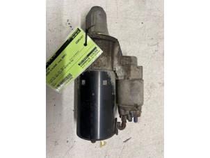 Gebruikte Startmotor Mercedes E Combi (S211) 2.6 E-240 V6 18V Prijs op aanvraag aangeboden door Autodemontage van de Laar