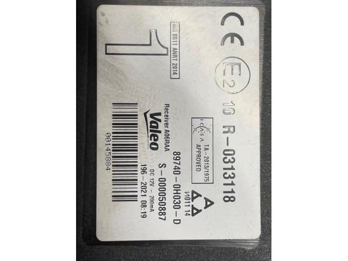 Gebruikte Computer Body Control Peugeot 108 1.0 12V VVT-i Prijs € 30,00 Margeregeling aangeboden door Autodemontage van de Laar