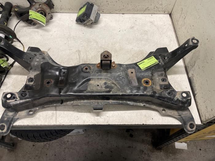 Gebruikte Subframe Peugeot 108 1.0 12V VVT-i Prijs op aanvraag aangeboden door Autodemontage van de Laar