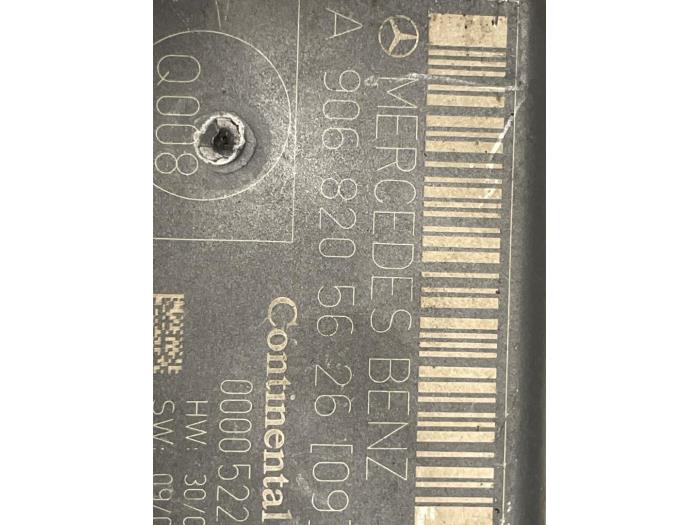 Gebruikte Comfort Module Volkswagen Crafter 2.0 TDI 16V Prijs € 60,50 Inclusief btw aangeboden door Autodemontage van de Laar