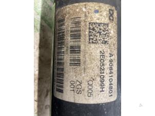 Gebruikte Cardanas Volkswagen Crafter 2.0 TDI 16V Prijs € 151,25 Inclusief btw aangeboden door Autodemontage van de Laar