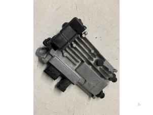 Gebruikte Start/Stop computer Peugeot 5008 II (M4/MC/MJ/MR) 1.2 12V e-THP PureTech 130 Prijs op aanvraag aangeboden door Autodemontage van de Laar