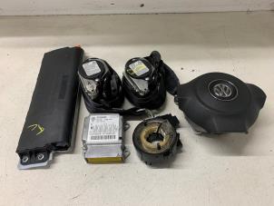 Gebruikte Airbag Set + Module Volkswagen Golf VI (5K1) 1.6 TDI 16V Prijs op aanvraag aangeboden door Autodemontage van de Laar