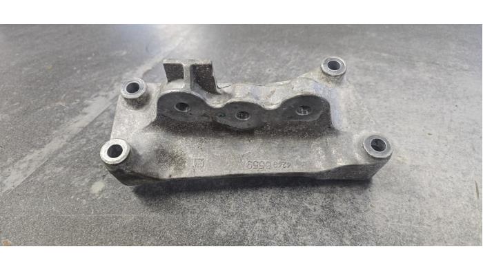 Gebruikte Motorsteun Opel Astra K 1.2 Turbo 12V Prijs € 30,00 Margeregeling aangeboden door Autodemontage van de Laar