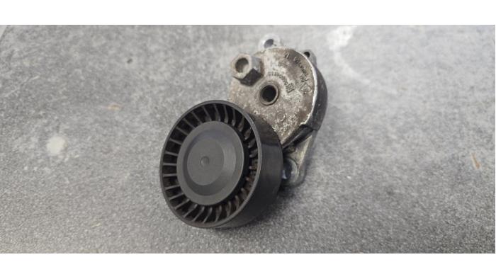 Gebruikte Spanner multiriem Opel Astra K 1.2 Turbo 12V Prijs € 25,00 Margeregeling aangeboden door Autodemontage van de Laar