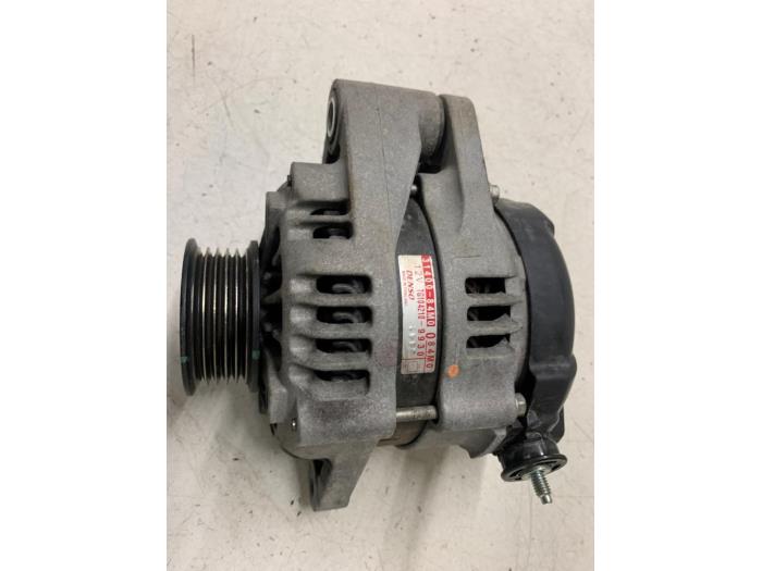 Gebruikte Dynamo Suzuki Celerio (LF) 1.0 12V Dualjet Prijs op aanvraag aangeboden door Autodemontage van de Laar