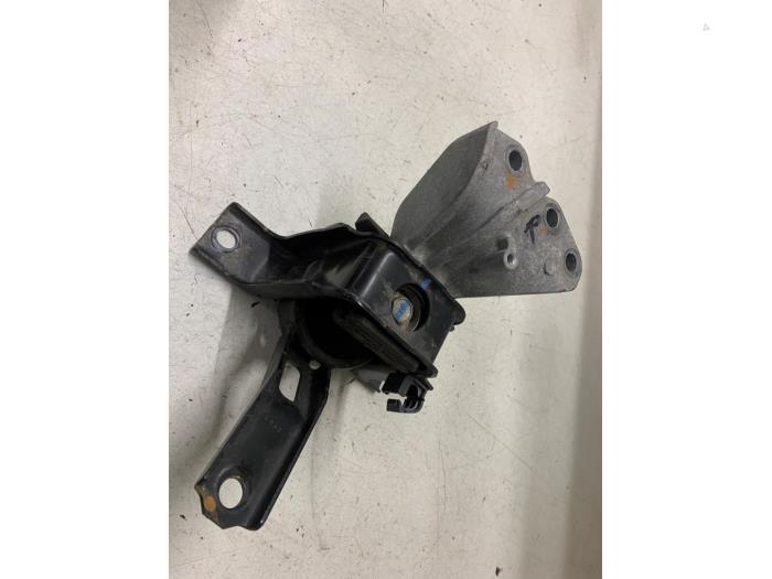 Gebruikte Motorrubber Suzuki Celerio (LF) 1.0 12V Dualjet Prijs op aanvraag aangeboden door Autodemontage van de Laar