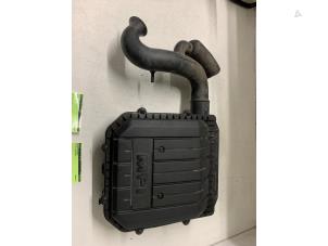 Gebruikte Luchtfilterhuis Volkswagen Up! (121) 1.0 12V 60 Prijs € 50,00 Margeregeling aangeboden door Autodemontage van de Laar
