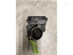 Gebruikte Gasklephuis Volvo V40 (MV) 1.6 D2 Prijs € 50,00 Margeregeling aangeboden door Autodemontage van de Laar