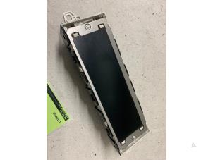 Gebruikte Display Interieur Peugeot 308 SW (4E/H) 1.6 16V THP 150 Prijs € 25,00 Margeregeling aangeboden door Autodemontage van de Laar