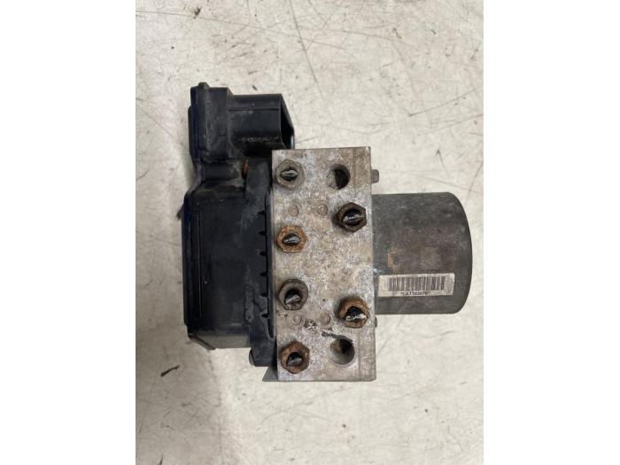ABS Pomp van een MINI Clubman (R55) 1.6 16V Cooper 2007