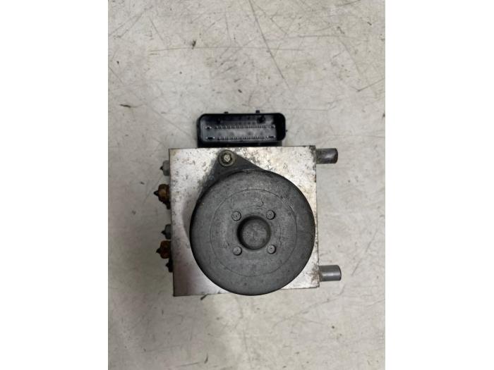 ABS Pomp van een MINI Clubman (R55) 1.6 16V Cooper 2007
