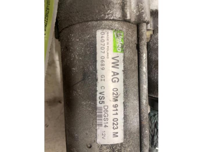Gebruikte Startmotor Volkswagen Polo IV (9N1/2/3) 1.4 16V Prijs € 30,00 Margeregeling aangeboden door Autodemontage van de Laar