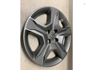 Gebruikte Wieldop Dacia Logan MCV III/Sandero Wagon (SD07) 0.9 TCe 90 12V GPL Prijs € 12,50 Margeregeling aangeboden door Autodemontage van de Laar