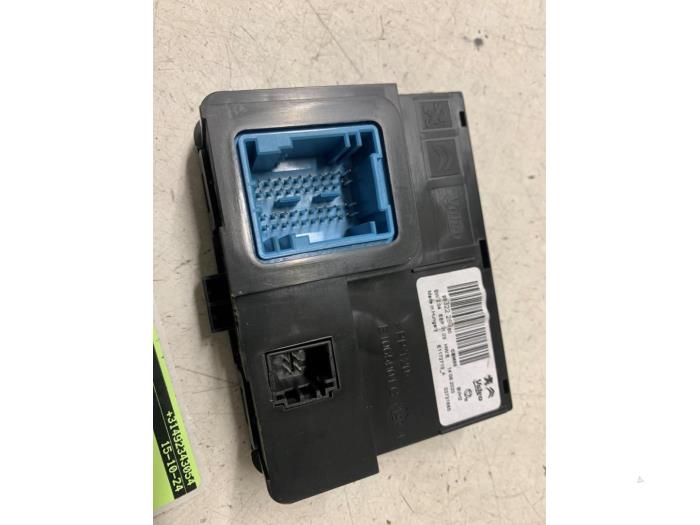 Gebruikte Computer Koeling Citroen C3 (SX/SW) 1.2 Vti 12V PureTech Prijs € 15,00 Margeregeling aangeboden door Autodemontage van de Laar