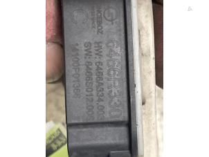 Gebruikte Luchtgeleider Renault Captur Prijs € 50,00 Margeregeling aangeboden door Autodemontage van de Laar