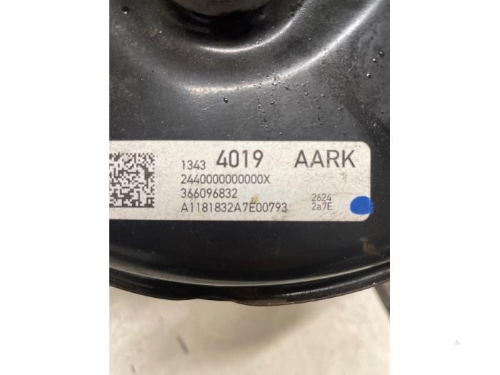 Gebruikte Rembol Opel Astra Mk.7 1.6 CDTI 16V Prijs € 80,00 Margeregeling aangeboden door Autodemontage van de Laar