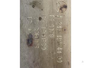 Gebruikte Katalysator Mercedes A Limousine (177.1) 1.3 A-200 Turbo Prijs € 351,00 Margeregeling aangeboden door Autodemontage van de Laar