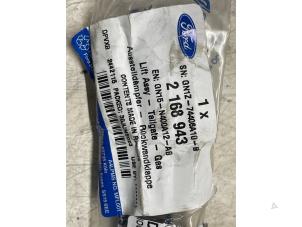 Gebruikte Gasdemper links-achter Ford Ecosport Prijs € 25,00 Margeregeling aangeboden door Autodemontage van de Laar