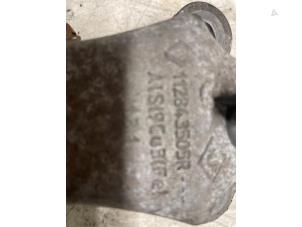 Gebruikte Motorsteun Renault Clio IV (5R) Prijs € 35,00 Margeregeling aangeboden door Autodemontage van de Laar