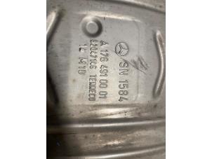 Gebruikte Uitlaat Einddemper Mercedes A (W176) 1.5 A-180 CDI, A-180d 16V Prijs op aanvraag aangeboden door Autodemontage van de Laar