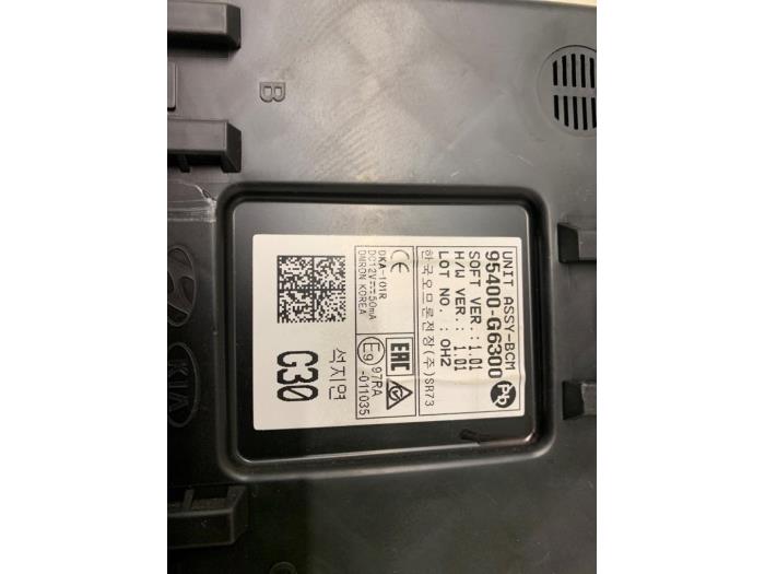 Computer Body Control van een Kia Picanto (JA) 1.0 12V 2020
