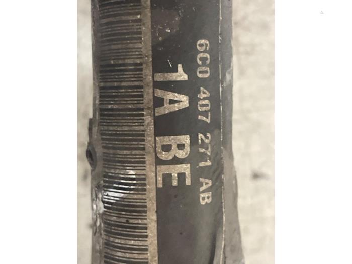 Gebruikte Steekas links-voor Seat Ibiza IV (6J5) 1.0 EcoTSI 12V Prijs € 125,00 Margeregeling aangeboden door Autodemontage van de Laar