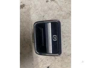 Gebruikte Schakelaar handrem Mercedes S (W221) Prijs € 50,00 Margeregeling aangeboden door Autodemontage van de Laar