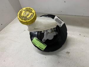 Gebruikte Rembooster Opel Crossland (X) 1.2 Turbo 12V Prijs € 80,00 Margeregeling aangeboden door Autodemontage van de Laar