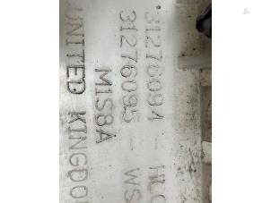 Gebruikte Ruitensproeiertank voor Volvo V40 (MV) 1.6 D2 Prijs € 25,00 Margeregeling aangeboden door Autodemontage van de Laar