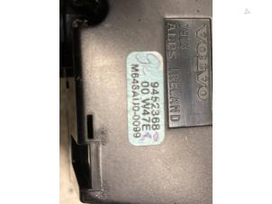 Gebruikte Chaufage Bedieningspaneel Volvo V70 (SW) 2.4 T 20V Prijs € 35,00 Margeregeling aangeboden door Autodemontage van de Laar