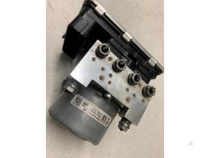 Gebruikte ABS Pomp Volkswagen Tiguan (AD1) 1.5 TSI 16V Evo BlueMotion Technology Prijs op aanvraag aangeboden door Autodemontage van de Laar