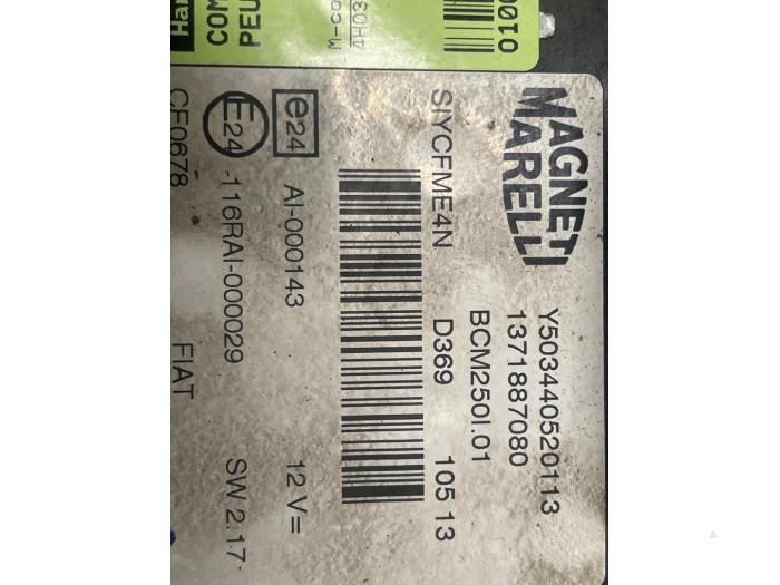 Computer Body Control van een Peugeot Boxer (U9) 2.2 HDi 150 2013