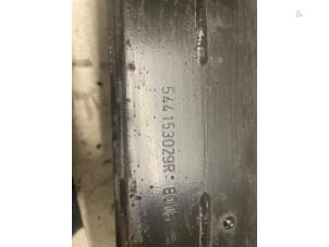 Gebruikte Subframe Renault Twingo III (AH) 0.9 Energy TCE 90 12V Prijs op aanvraag aangeboden door Autodemontage van de Laar