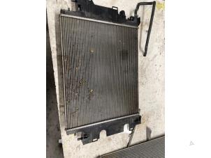 Gebruikte Radiateur Renault Twingo III (AH) 0.9 Energy TCE 90 12V Prijs € 50,00 Margeregeling aangeboden door Autodemontage van de Laar
