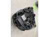 Dynamo van een Dacia Logan MCV II/Sandero Wagon (7S), 2013 0.9 TCE 12V, Combi/o, Benzine, 898cc, 66kW (90pk), FWD, H4B408; H4BB4, 2015-06 / 2018-10, 7SDA1; 7SDL1 2015