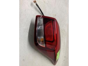 Gebruikte Achterlicht rechts Hyundai i20 Coupe 1.2i 16V Prijs op aanvraag aangeboden door Autodemontage van de Laar