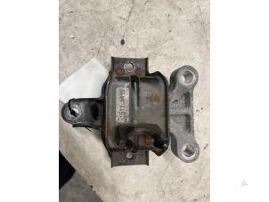 Gebruikte Motorrubber Opel Karl 1.0 12V Prijs op aanvraag aangeboden door Autodemontage van de Laar