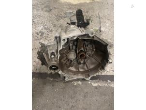 Gebruikte Versnellingsbak Volkswagen Up! (121) 1.0 12V 60 Prijs € 550,00 Margeregeling aangeboden door Autodemontage van de Laar