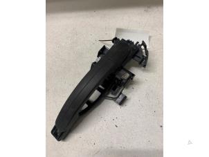 Gebruikte Deurgreep 2Deurs links Ford Transit Custom 2.2 TDCi 16V Prijs € 35,00 Margeregeling aangeboden door Autodemontage van de Laar