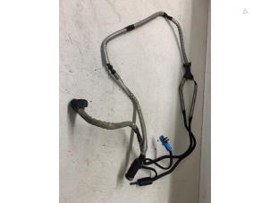 Gebruikte Brandstofleiding Renault Trafic (1FL/2FL/3FL/4FL) 2.0 dCi 16V 110 Prijs op aanvraag aangeboden door Autodemontage van de Laar